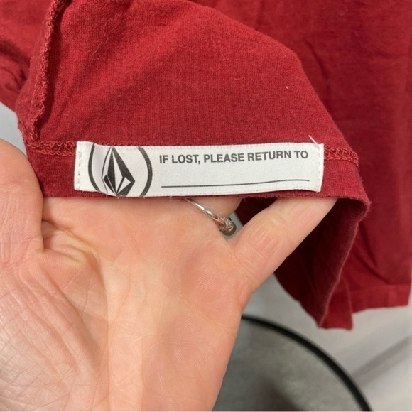 BoysVolcom t shirt - Picture 3 of 7